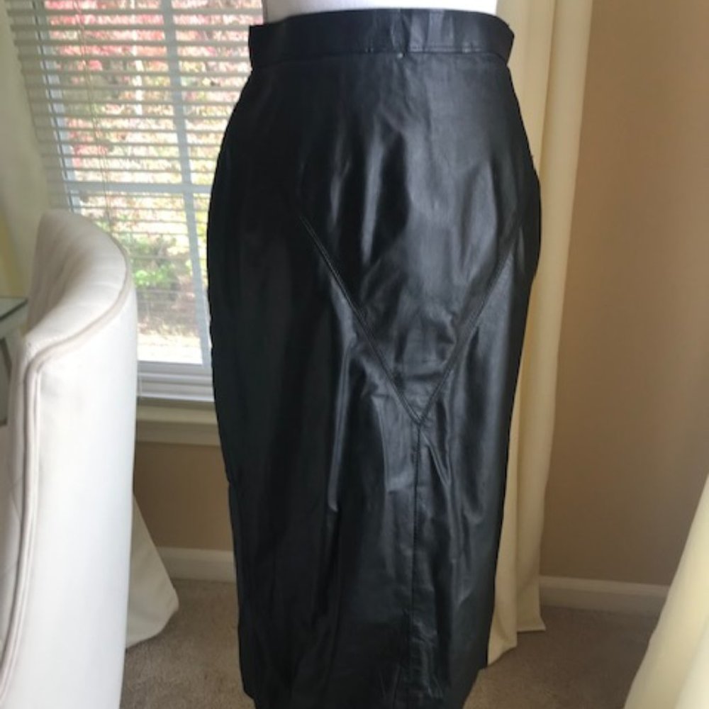 VINTAGE G-III LONG SLIM LEATHER SKIRT